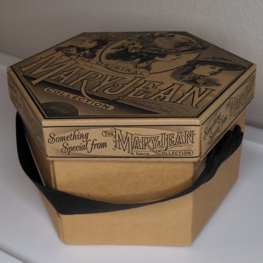 Vintage Hat Box The Original Mary Jean Collection Tan Kraft Victorian Style